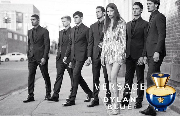 Faretta-Versace-Dylan-Blue-Pour-Femme-Fragrance-2017-03-620x402.jpg